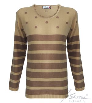 Свитер женский двухцветный с инкрустацией "О" вырез бежевый